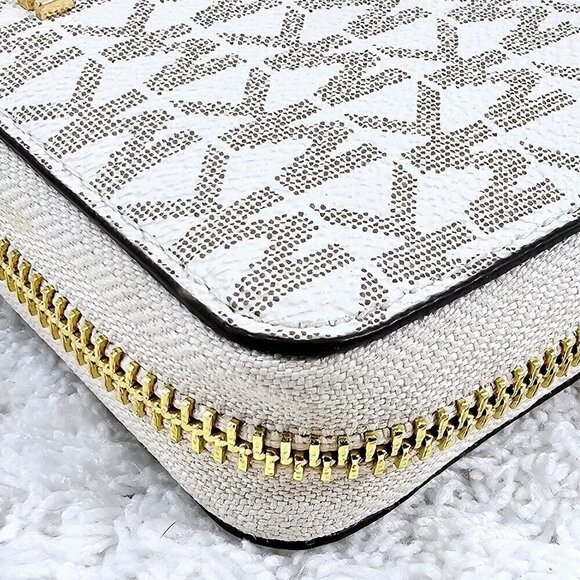 MICHAEL KORS Vanilla Canvas Jet Set Travel Large Continental Wallet Wristlet EUC - Picture 10 of 16